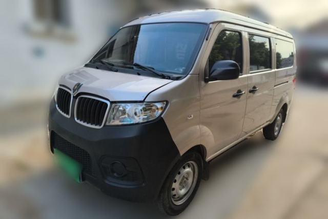 Used Jinbei Hiace X30 2024 1.5L Champion Edition Passenger Vehicle 5/6/7 Seats