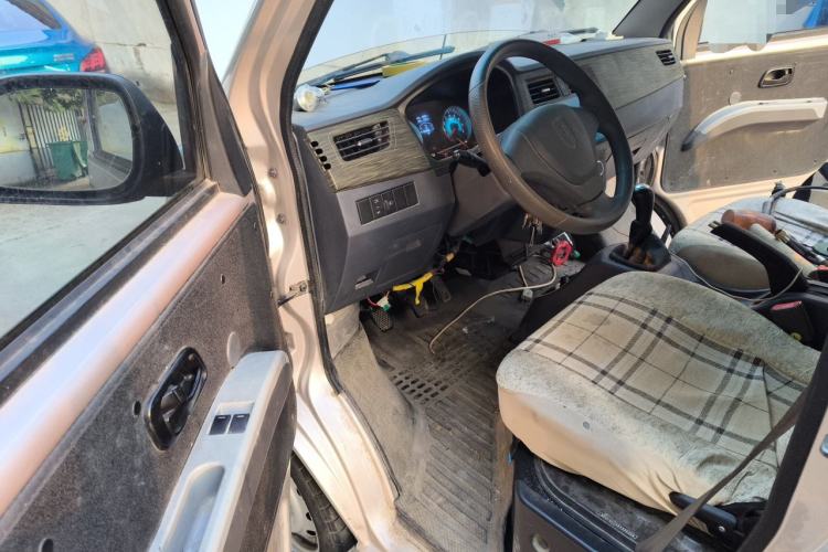 Used Jinbei Hiace X30 2024 1.5L Champion Edition Passenger Vehicle 5/6/7 Seats Driver Seat