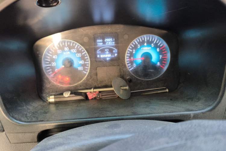 Used Jinbei Hiace X30 2024 1.5L Champion Edition Passenger Vehicle 5/6/7 Seats Instrument Cluster
