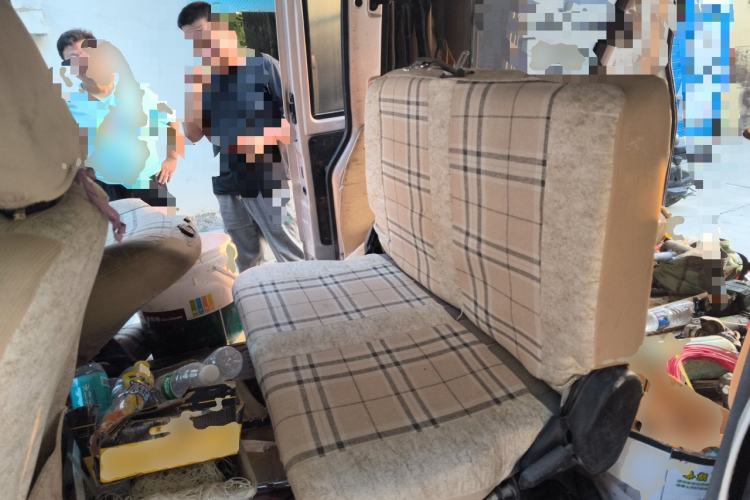 Used Jinbei Hiace X30 2024 1.5L Champion Edition Passenger Vehicle 5/6/7 Seats Left Rear Seat