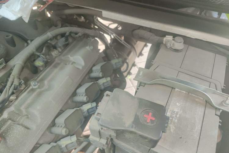 Used Jinbei Hiace X30 2024 1.5L Wealthy Van Model 2/5 Seats Engine Bay Left