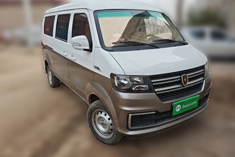 Used Jinbei Hiace X30 2024 1.5L Wealthy-Style Passenger Van 5/6/7 Seater Front Right 45 Deg