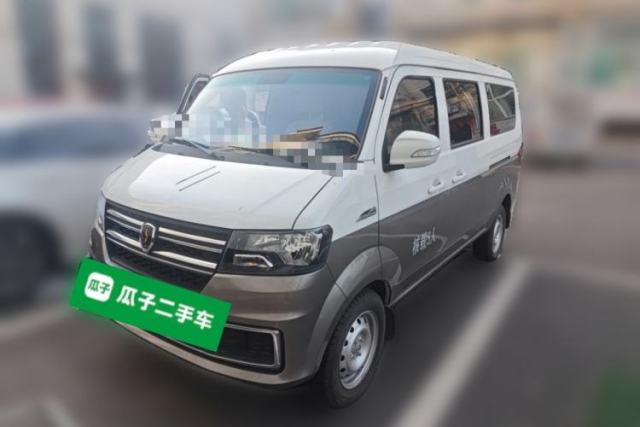 Jinbei Hiace X30 2024 1.5L Wealthy-Style Passenger Van 5/6/7 Seater with Front-Mounted Air Conditioning مستعملة