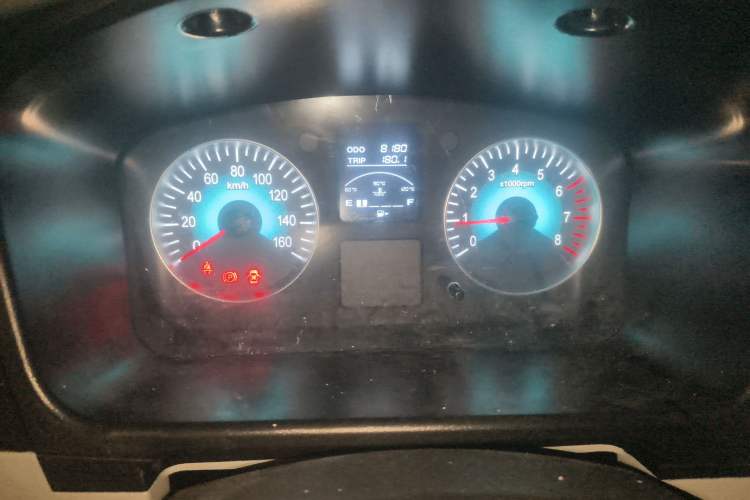 Used Jinbei Hiace X30 2024 1.5L Wealthy-Style Passenger Van 5/6/7 Seater Instrument Cluster
