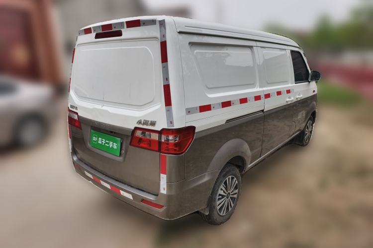 Used Jinbei Hiace X30 2024 1.5L Wealthy Van Model 2/5 Seats with Front-Mounted Air Conditioning Rear Right 45 Deg