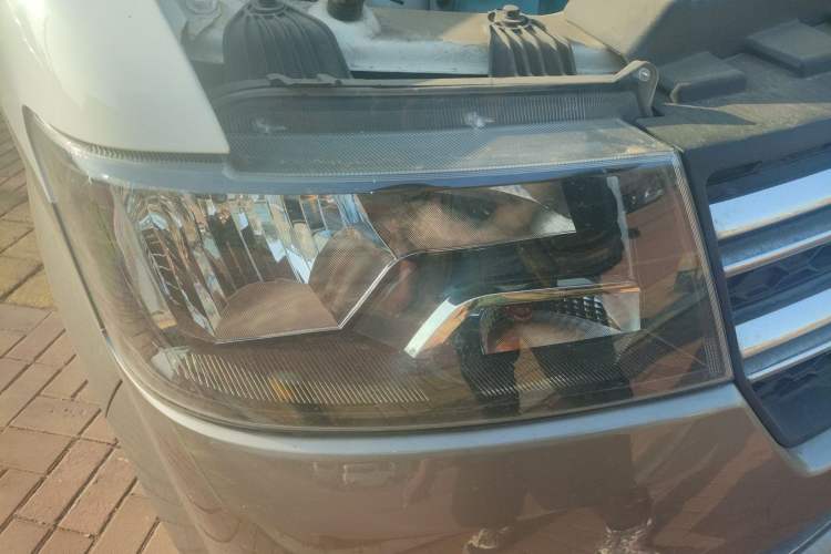 Used Jinbei Hiace X30 2024 1.5L Wealthy Van Model 2/5 Seats Right Front Headlight