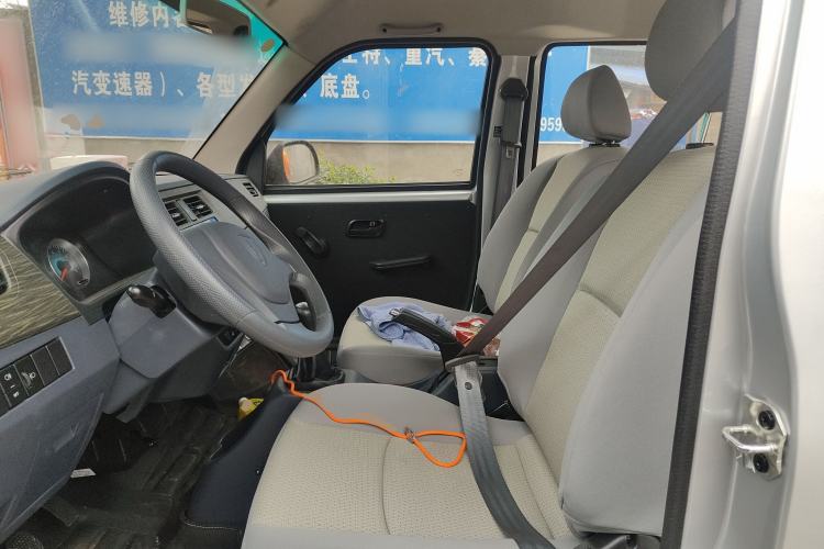 Used Jinbei Hiace X30 2024 1.5L Champion Edition Passenger Vehicle 5/6/7 Seats Left Front Seat