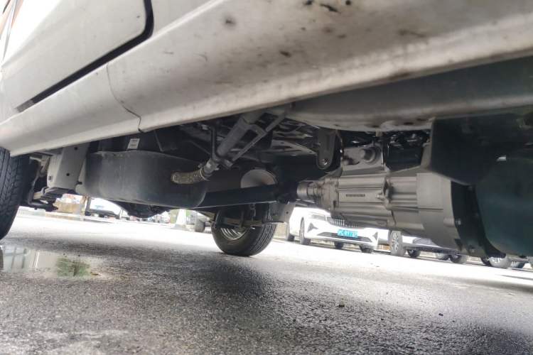 Used Jinbei Hiace X30 2024 1.5L Champion Van 2/5 Seats Chassis Front Right