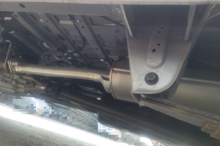 Used Jinbei Hiace X30 2024 1.5L Champion Edition Passenger Vehicle 5/6/7 Seats Chassis Rear Left