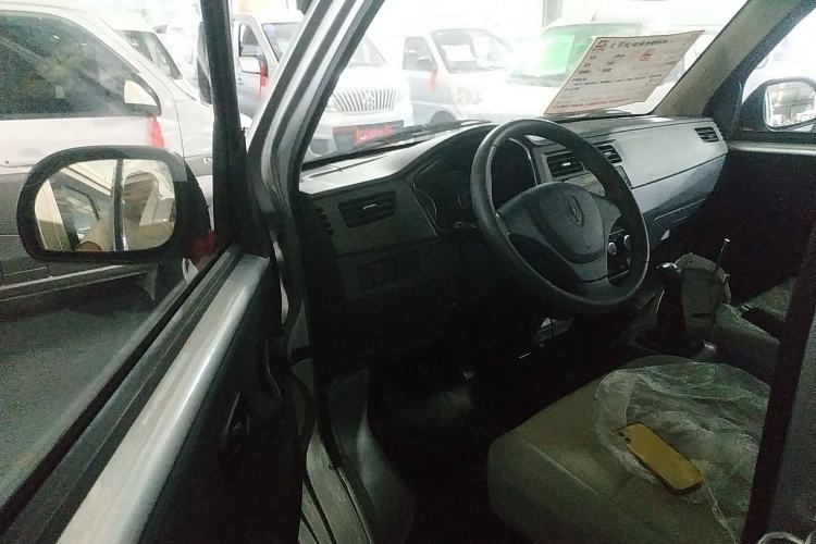 Used Jinbei Hiace X30 2024 1.5L Champion Edition Passenger Vehicle 5/6/7 Seats Driver Seat