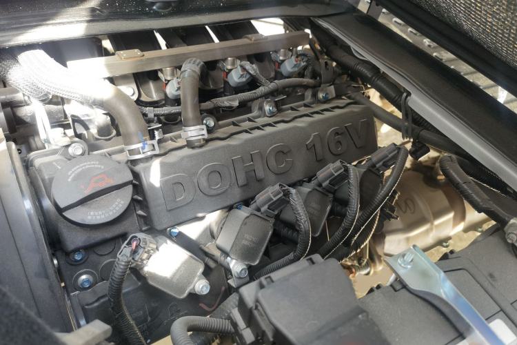 Used Jinbei Hiace X30 2024 1.5L Champion Edition Passenger Vehicle 5/6/7 Seats Engine Bay