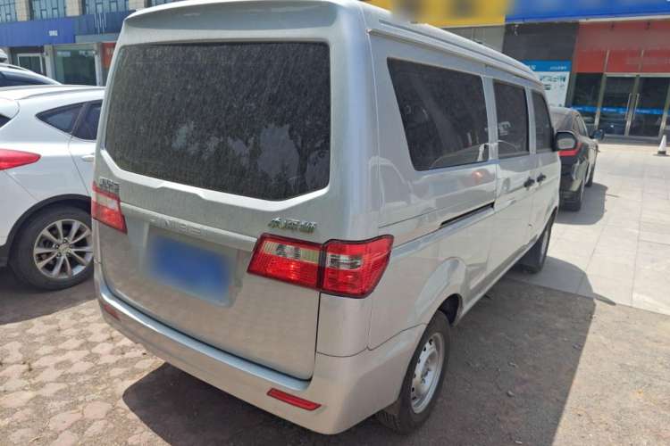 Used Jinbei Hiace X30 2024 1.5L Champion Edition Passenger Vehicle 5/6/7 Seats Exterior 5