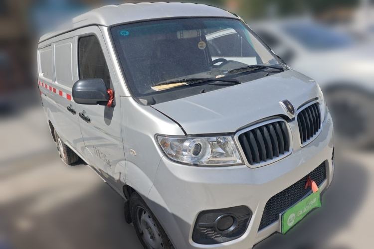 Used Jinbei Hiace X30 2024 1.5L Champion Van 2/5 Seats Front Right 45 Deg