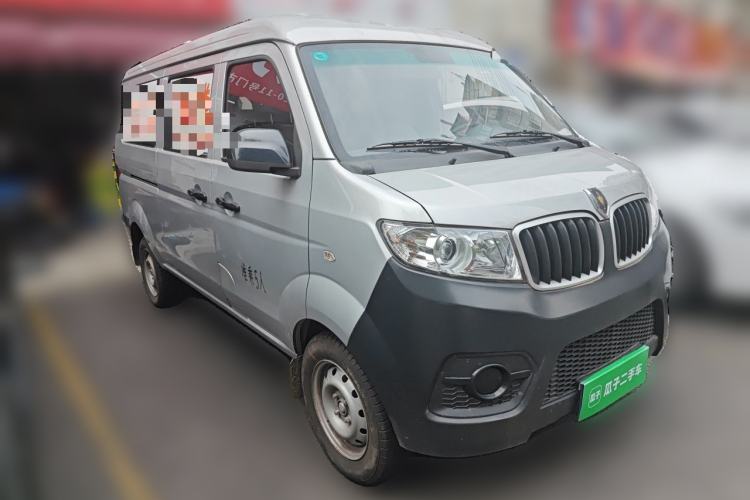 Used Jinbei Hiace X30 2024 1.5L Champion Edition Passenger Vehicle 5/6/7 Seats Front Right 45 Deg