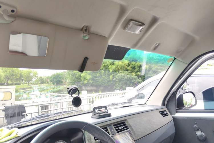 Used Jinbei Hiace X30 2024 1.5L Champion Van 2/5 Seats Headliner