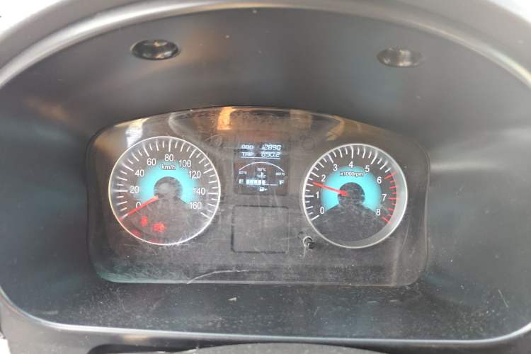 Used Jinbei Hiace X30 2024 1.5L Wealthy-Style Passenger Van 5/6/7 Seater Instrument Cluster