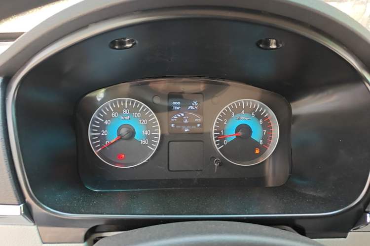 Used Jinbei Hiace X30 2024 1.5L Champion Edition Passenger Vehicle 5/6/7 Seats Instrument Cluster
