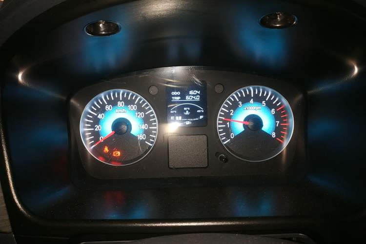 Used Jinbei Hiace X30 2024 1.5L Champion Edition Passenger Vehicle 5/6/7 Seats Instrument Cluster