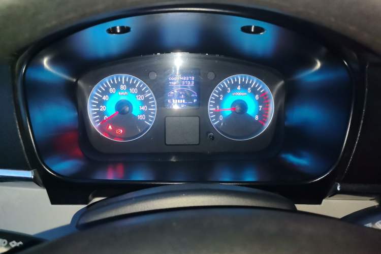 Used Jinbei Hiace X30 2024 1.5L Champion Edition Passenger Vehicle 5/6/7 Seats Instrument Cluster