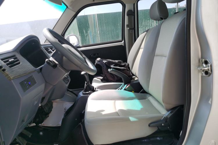 Used Jinbei Hiace X30 2024 1.5L Champion Edition Passenger Vehicle 5/6/7 Seats Left Front Seat