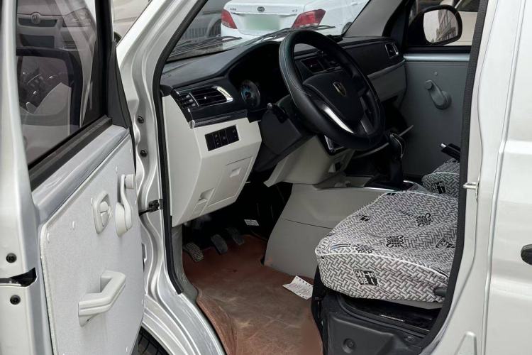 Used Jinbei Hiace X30 2024 1.5L Champion Edition Passenger Vehicle 5/6/7 Seats Left Front Seat