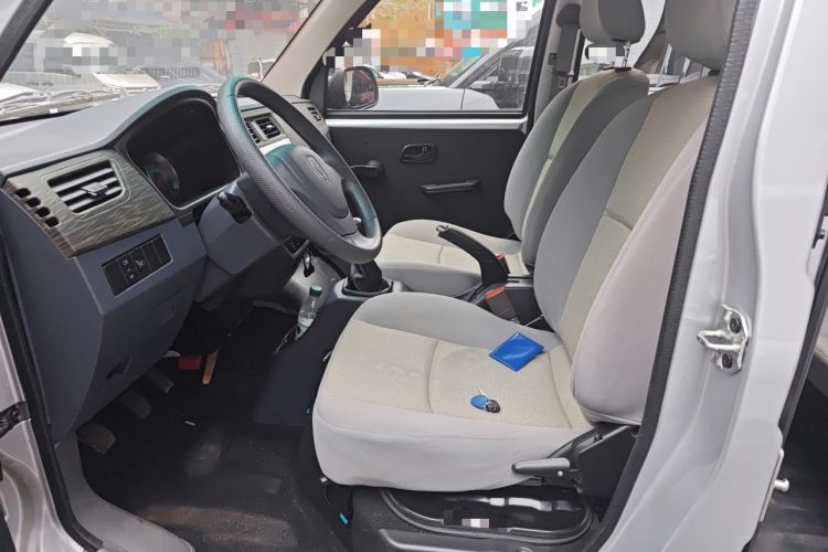 Used Jinbei Hiace X30 2024 1.5L Champion Edition Passenger Vehicle 5/6/7 Seats Left Front Seat
