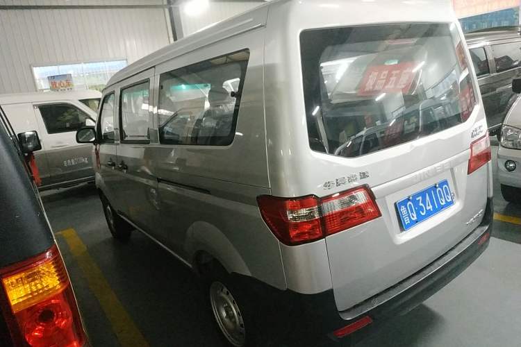 Used Jinbei Hiace X30 2024 1.5L Champion Edition Passenger Vehicle 5/6/7 Seats Left Side