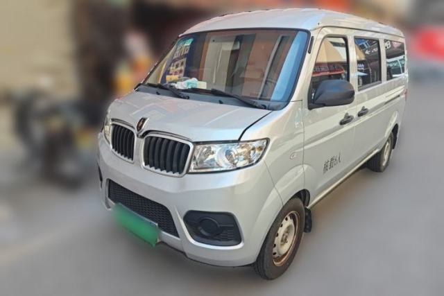 Used Jinbei Hiace X30 2024 1.5L Champion Edition Passenger Vehicle 5/6/7 Seats