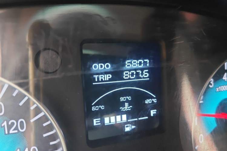 Used Jinbei Hiace X30 2024 1.5L Champion Edition Passenger Vehicle 5/6/7 Seats Odometer Close Up