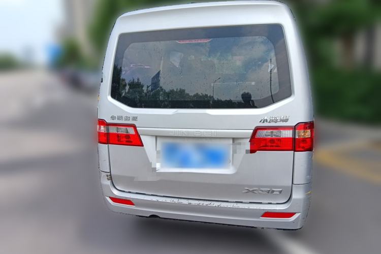 Used Jinbei Hiace X30 2024 1.5L Wealthy-Style Passenger Van 5/6/7 Seater with Front-Mounted Air Conditioning Rear