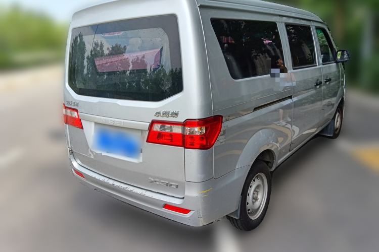 Used Jinbei Hiace X30 2024 1.5L Wealthy-Style Passenger Van 5/6/7 Seater with Front-Mounted Air Conditioning Rear Right 45 Deg