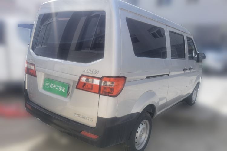 Used Jinbei Hiace X30 2024 1.5L Champion Edition Passenger Vehicle 5/6/7 Seats Rear Right 45 Deg