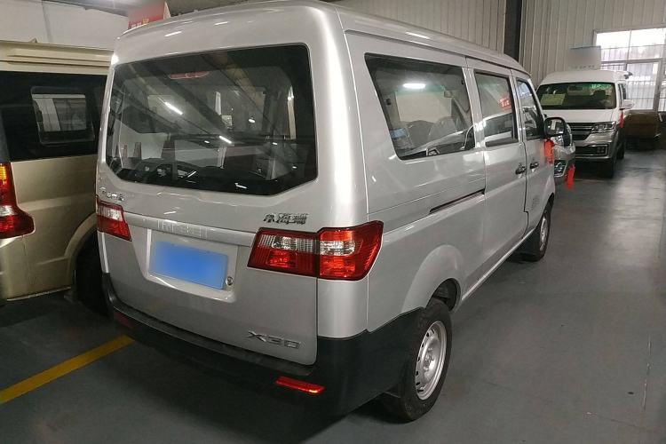 Used Jinbei Hiace X30 2024 1.5L Champion Edition Passenger Vehicle 5/6/7 Seats Rear Right 45 Deg