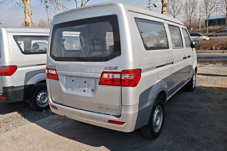 Used Jinbei Hiace X30 2024 1.5L Champion Edition Passenger Vehicle 5/6/7 Seats Rear Right 45 Deg