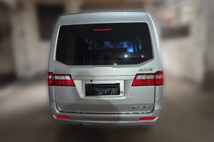 Used Jinbei Hiace X30 2024 1.5L Champion Edition Passenger Vehicle 5/6/7 Seats Rear