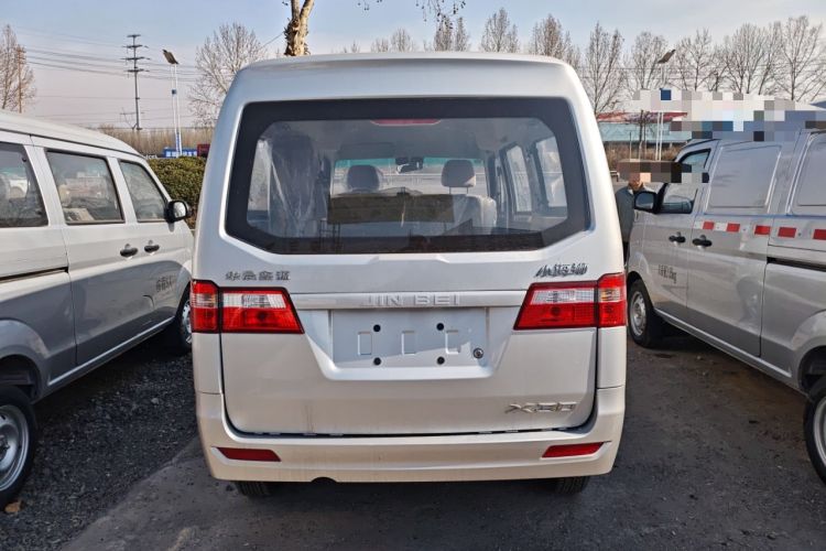 Used Jinbei Hiace X30 2024 1.5L Champion Edition Passenger Vehicle 5/6/7 Seats Rear