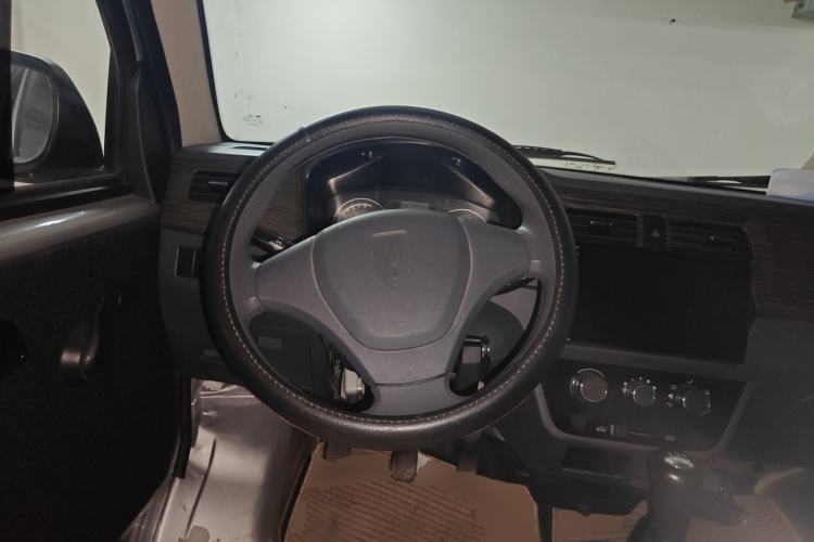 Used Jinbei Hiace X30 2024 1.5L Champion Van 2/5 Seats Steering Wheel