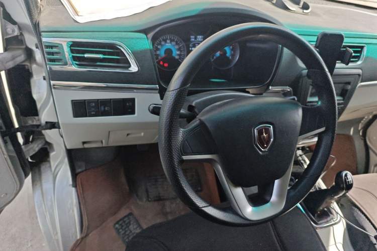 Used Jinbei Hiace X30 2024 1.5L Champion Van 2/5 Seats Steering Wheel