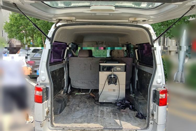 Used Jinbei Hiace X30 2024 1.5L Wealthy-Style Passenger Van 5/6/7 Seater with Front-Mounted Air Conditioning Trunk