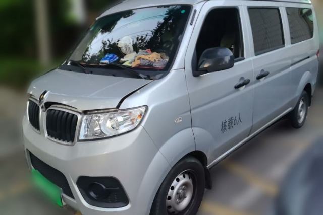 Used Jinbei Hiace X30 2024 1.5L Champion Edition Passenger Vehicle 5/6/7 Seats
