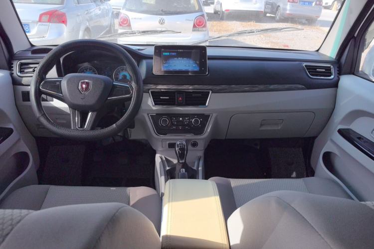 Used Jinbei Hiace X30 2024 1.5L Wealthy-Style Passenger Van 5/6/7 Seater Center Console