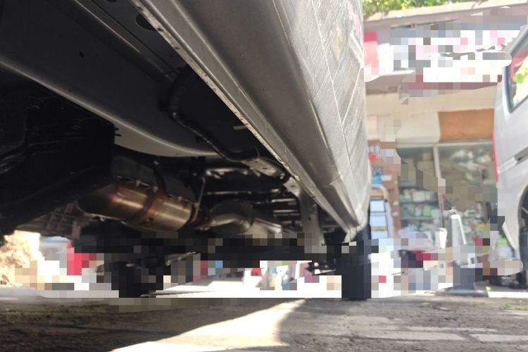 Used Jinbei Hiace X30 2024 1.5L Wealthy-Style Passenger Van 5/6/7 Seater Chassis Front Left