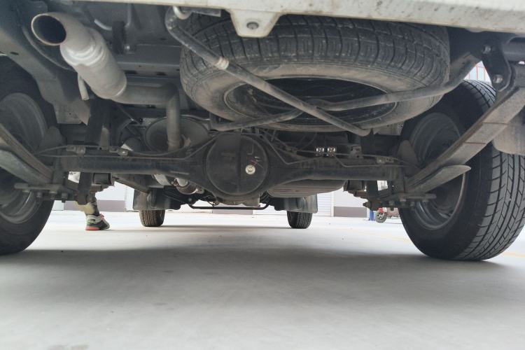 Used Jinbei Hiace X30 2024 1.5L Champion Van 2/5 Seats Chassis Rear