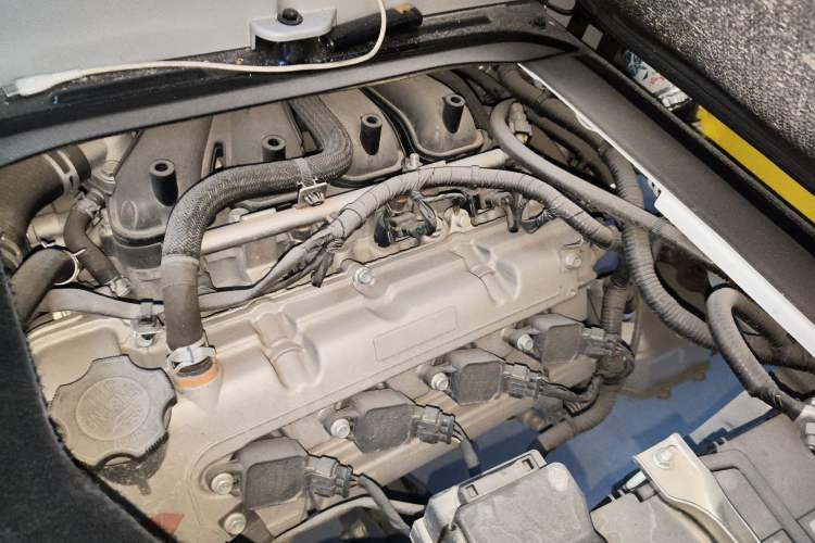 Used Jinbei Hiace X30 2024 1.5L Champion Van 2/5 Seats Engine Bay Left