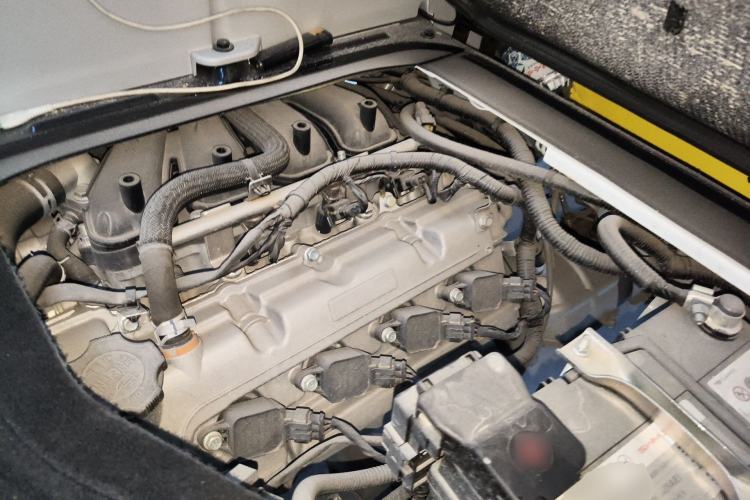 Used Jinbei Hiace X30 2024 1.5L Champion Van 2/5 Seats Engine Bay
