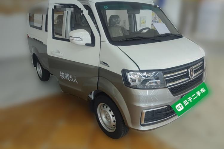 Used Jinbei Hiace X30 2024 1.5L Wealthy-Style Passenger Van 5/6/7 Seater Front Right 45 Deg