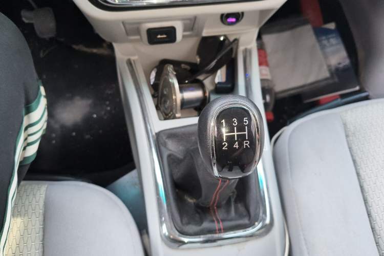 Used Jinbei Hiace X30 2024 1.5L Champion Van 2/5 Seats Gear Lever