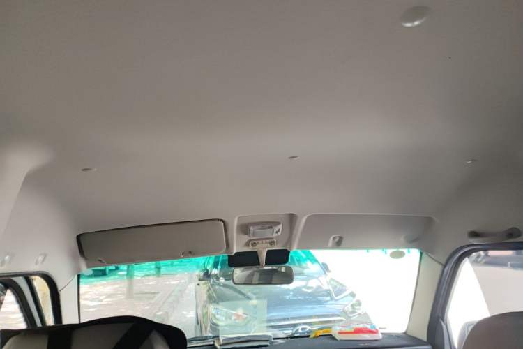 Used Jinbei Hiace X30 2024 1.5L Champion Edition Passenger Vehicle 5/6/7 Seats Headliner