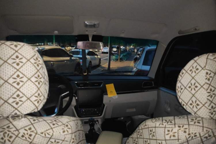 Used Jinbei Hiace X30 2024 1.5L Champion Edition Passenger Vehicle 5/6/7 Seats Headliner
