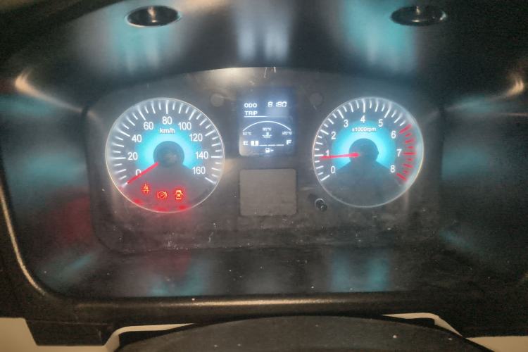 Used Jinbei Hiace X30 2024 1.5L Wealthy-Style Passenger Van 5/6/7 Seater Instrument Cluster